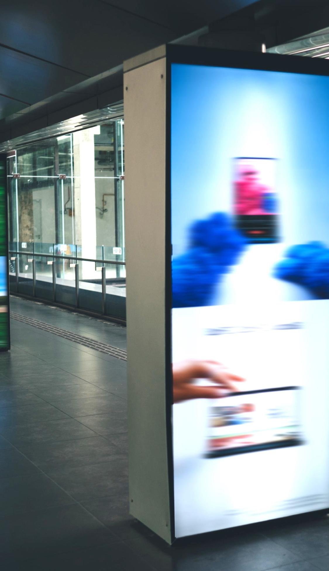 Задний фон секции героя (мобильная версия)