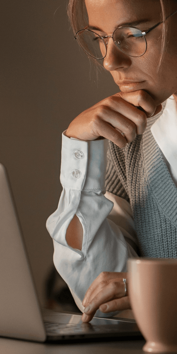 Задний фон секции героя (мобильная версия)